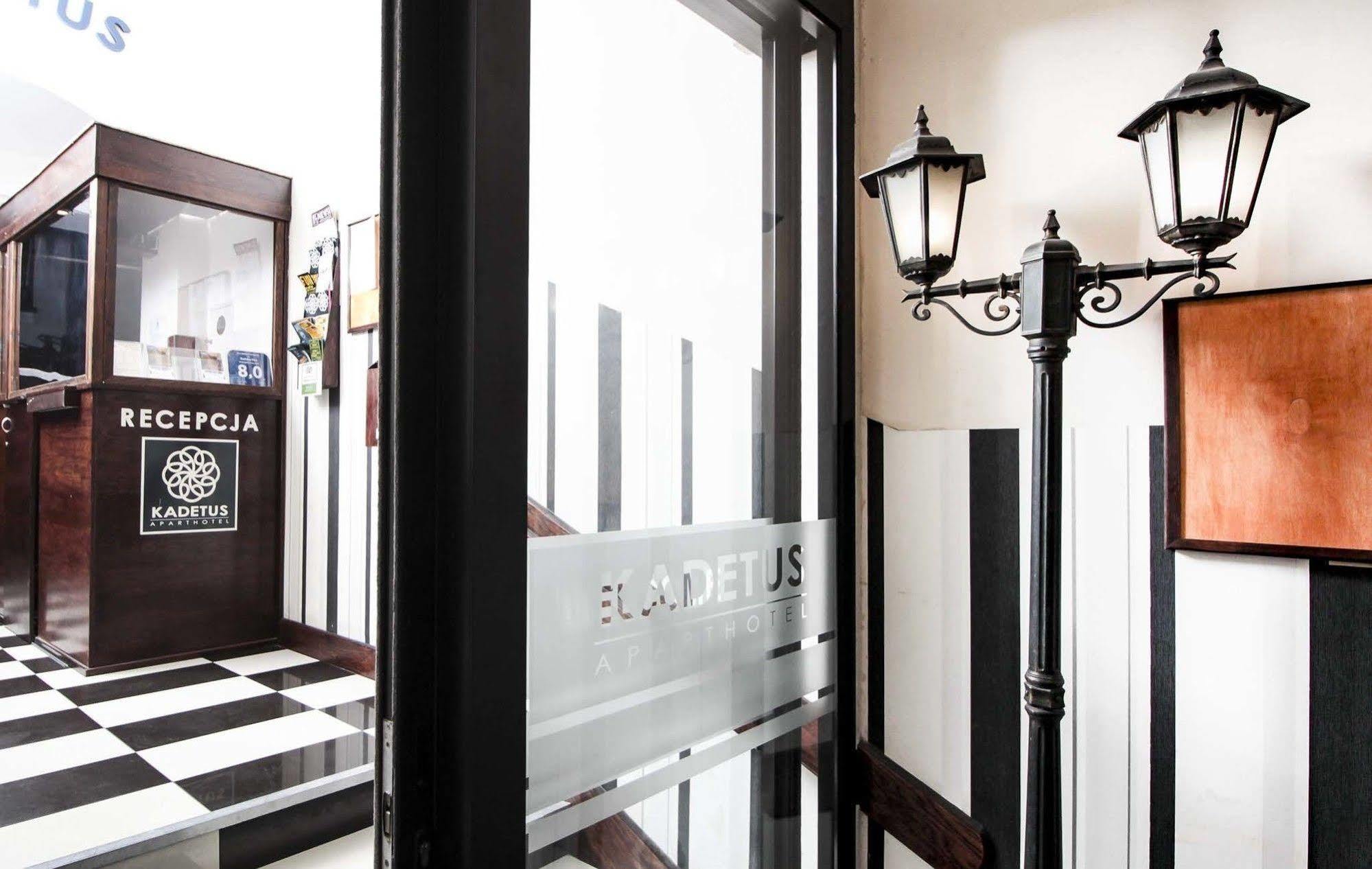 Aparthotel Kadetus Krakov Exteriér fotografie